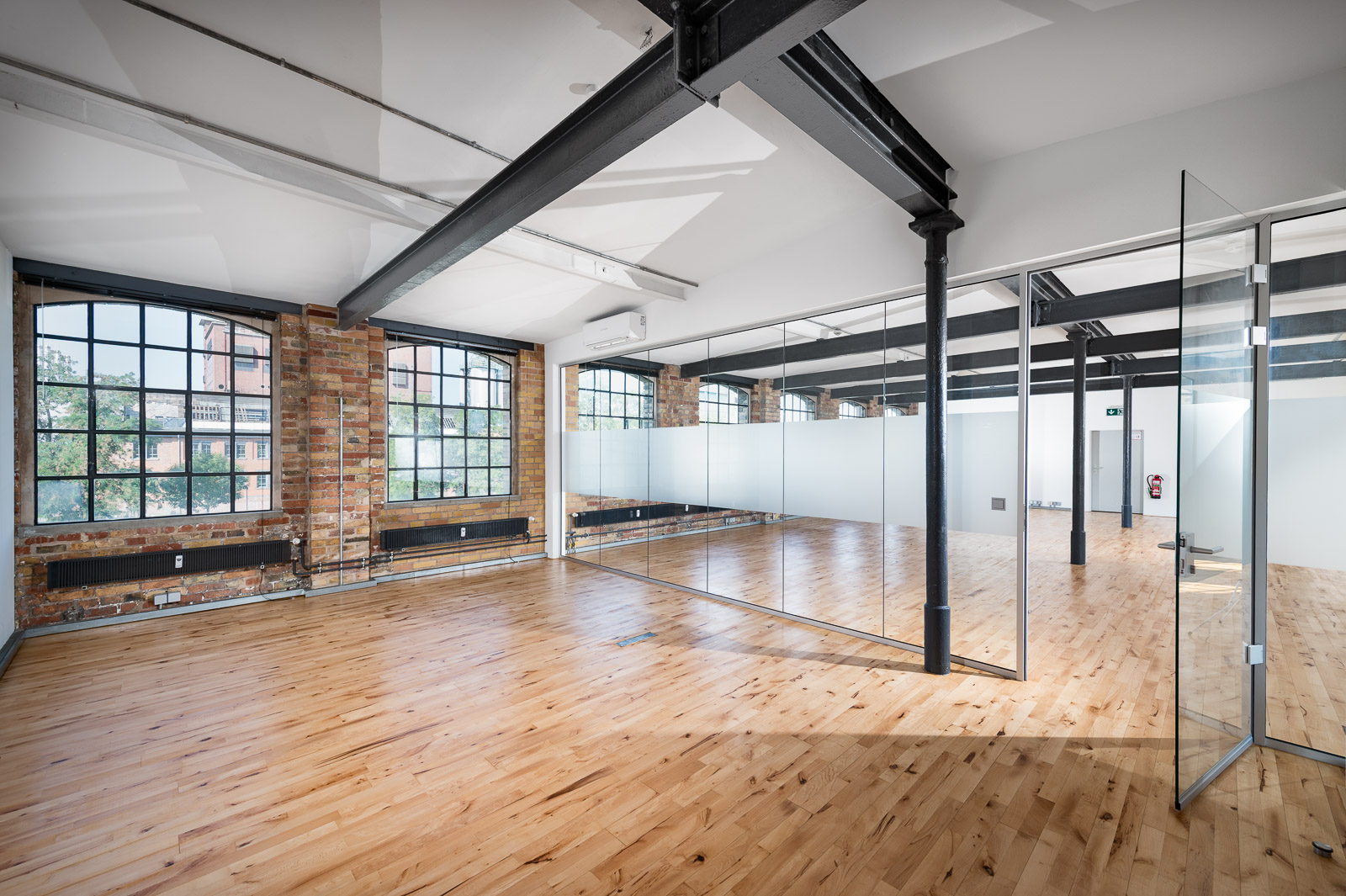 Direkt vom Eigentümer: traumhaft helles Loft mit Industriecharme - Raum 2