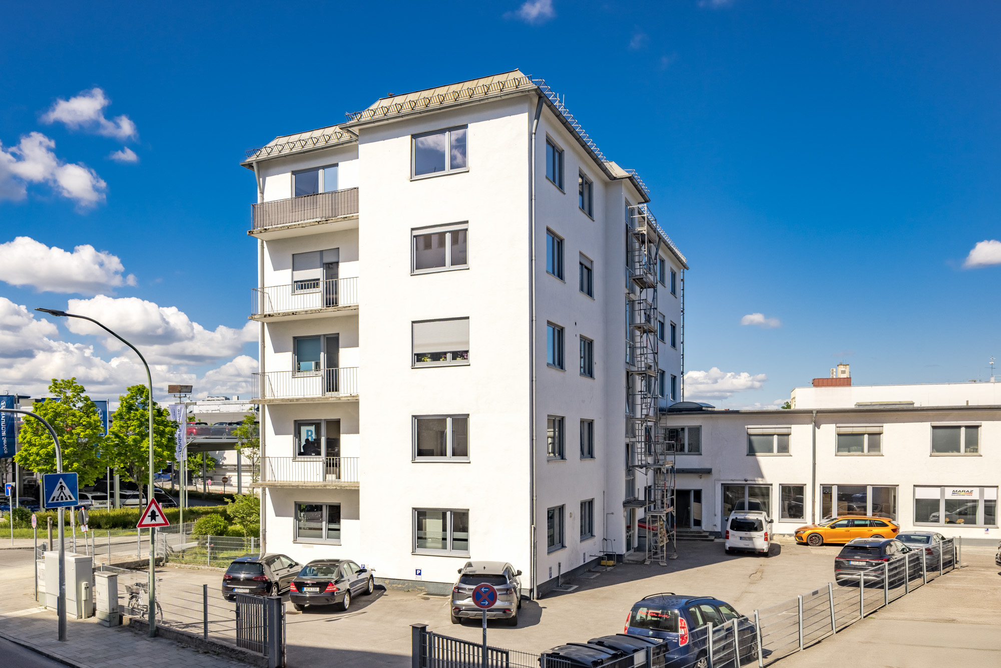 Direkt vom Eigentümer: lichtdurchflutete und attraktive Bürofläche in frequentierter Lage - 2025_05_16_Barmseestr_100dpi-2