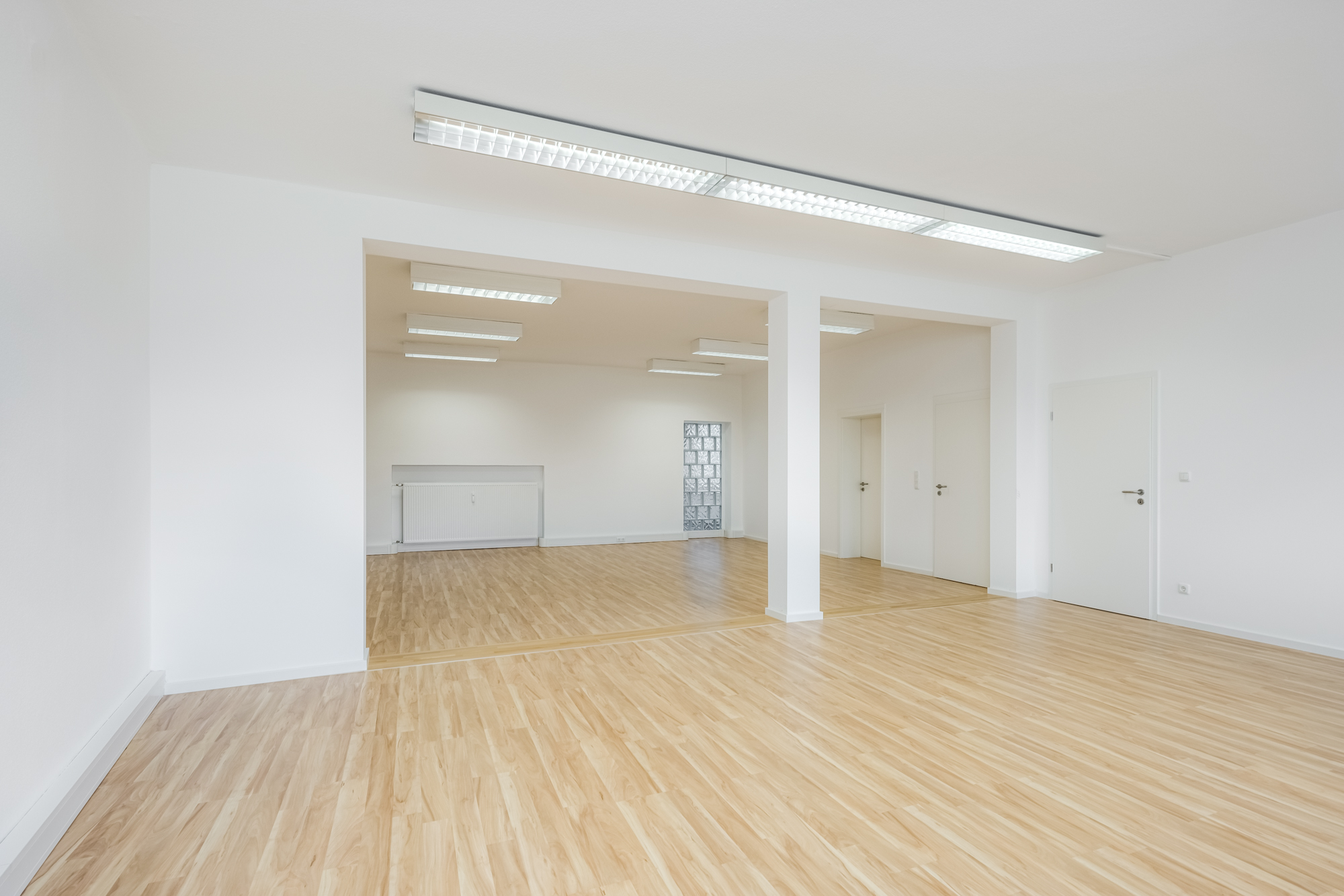 Direkt vom Eigentümer: Attraktive, helle Bürofläche im Münchner Süden - Ansicht_Büro groß_3