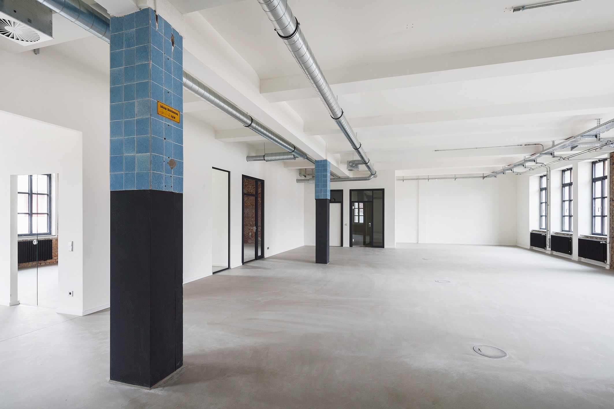 Direkt vom Eigentümer: hochmodernes & großzügiges Büro mit Industriecharme und viel Tageslicht - Openspace
