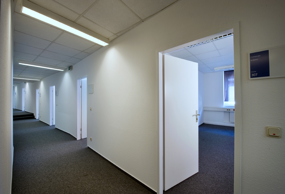 Direkt vom Eigentümer: Helle Büroflächen im etablierten Geschäftshaus - Innenansicht 2