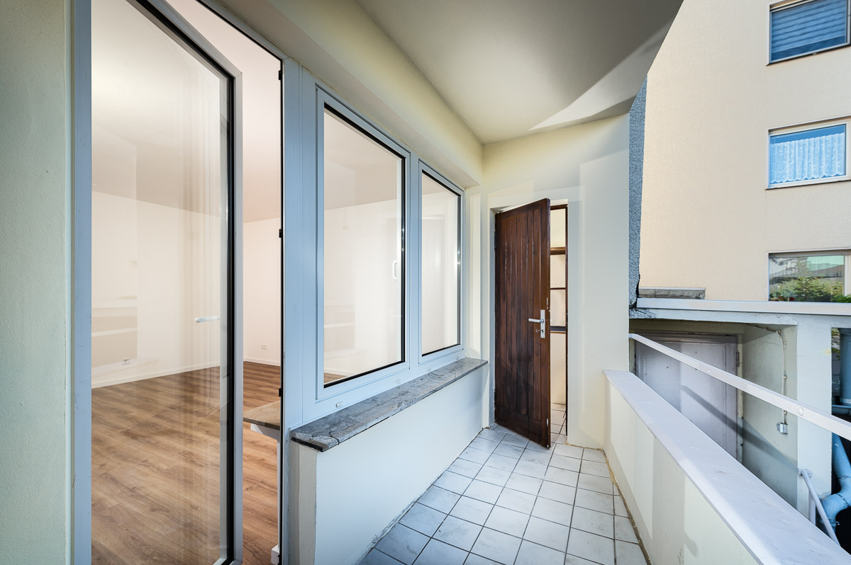 Direkt vom Eigentümer! Moderne Wohnung mit Balkon & Einbauküche - Ideal zum Wohlfühlen! - Balkon