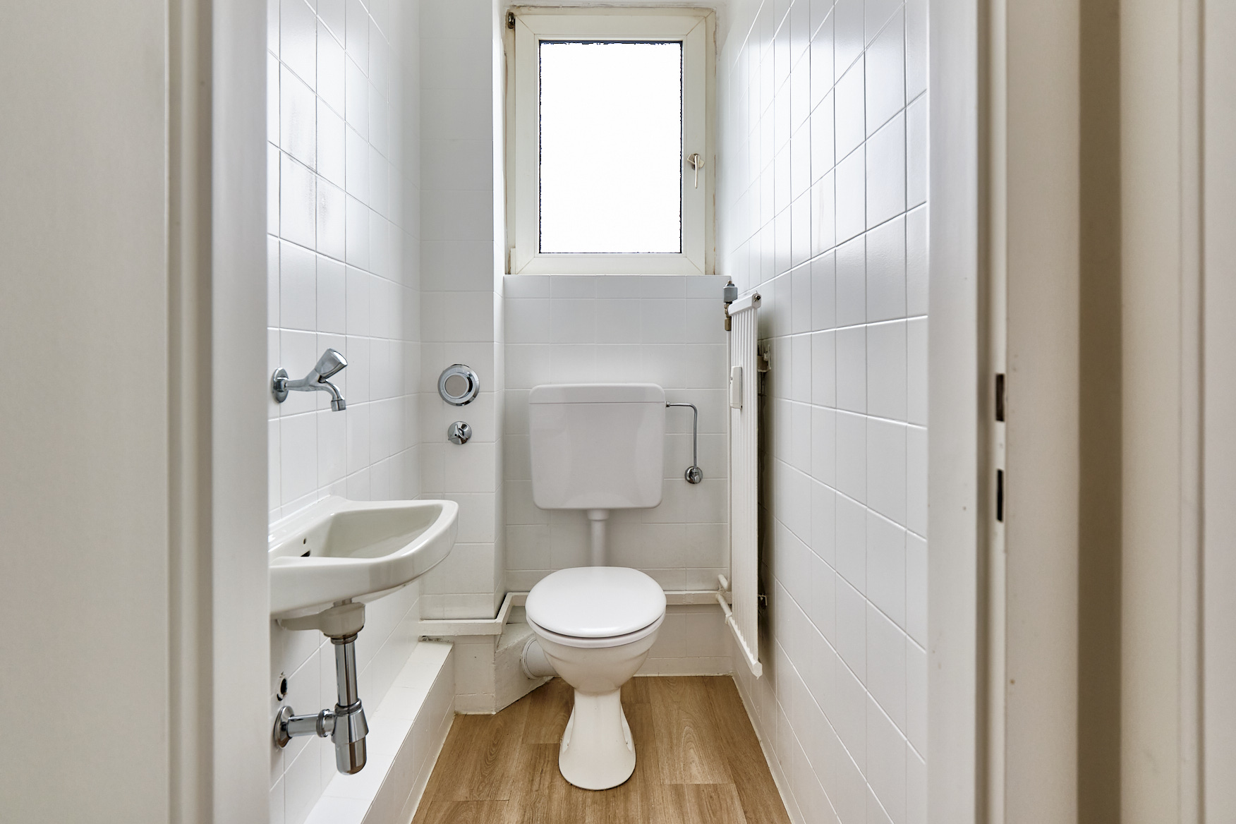 Direkt vom Eigentümer: Lichtdurchflutetes Zuhause mit Charme & Charakter - WC