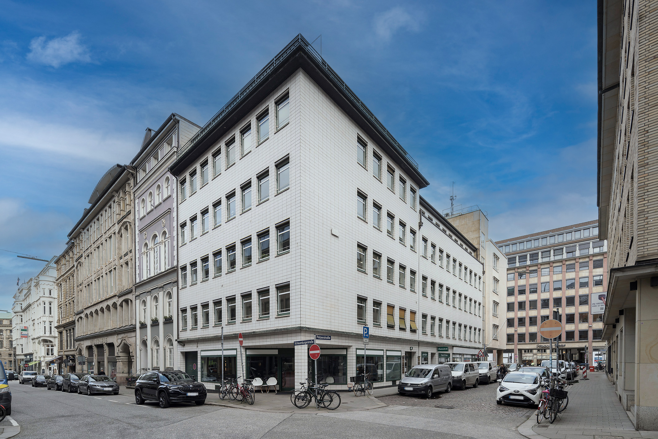 Direkt vom Eigentümer: Frisch renovierte Praxisfläche nach Mieterwunsch in direkter Innenstadt-Lage! - Außenansicht