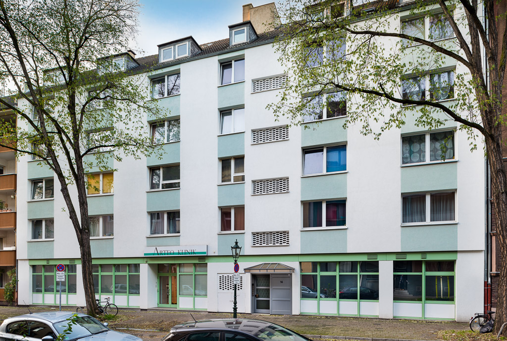 Direkt vom Eigentümer: Moderne, lichtdurchflutetes Appartement in Hochschulnähe - buelowstrasse-14-duesseldorf-fassade-web