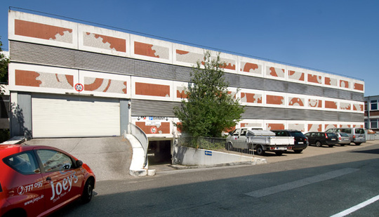 Direkt vom Eigentümer: 91 m² Eckladen mit großer Schaufensterfront in bester Center-Lage - Parkhaus